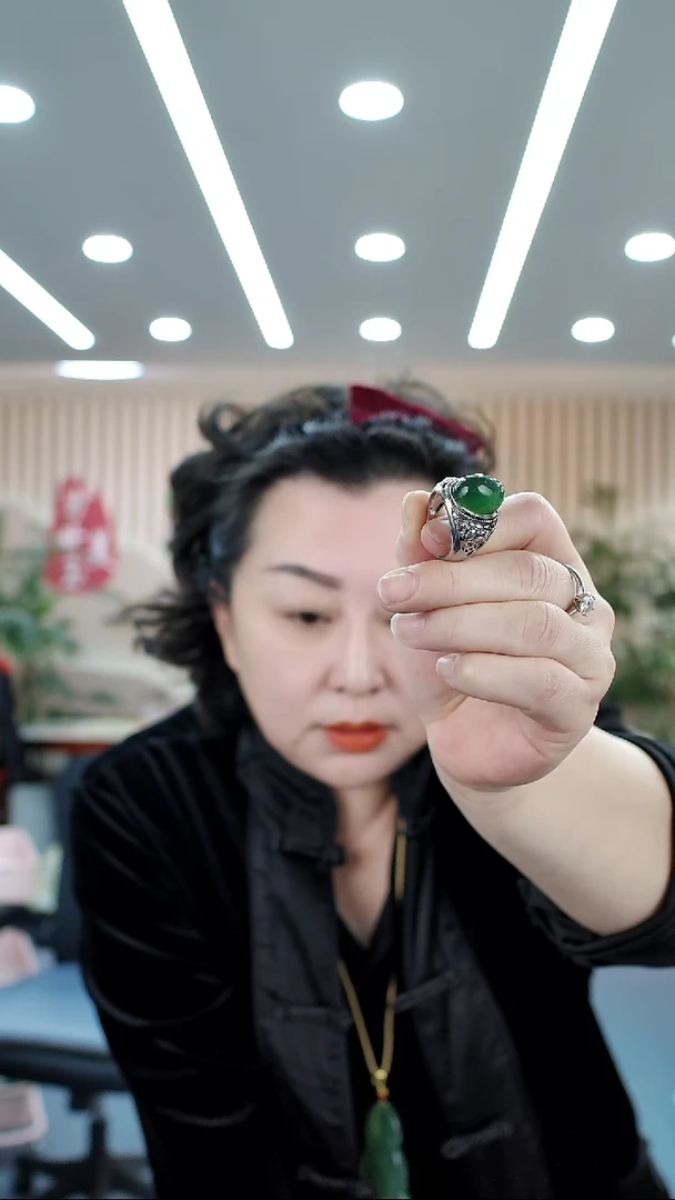 合金蛇纹石玉戒子多样式发货随机发一