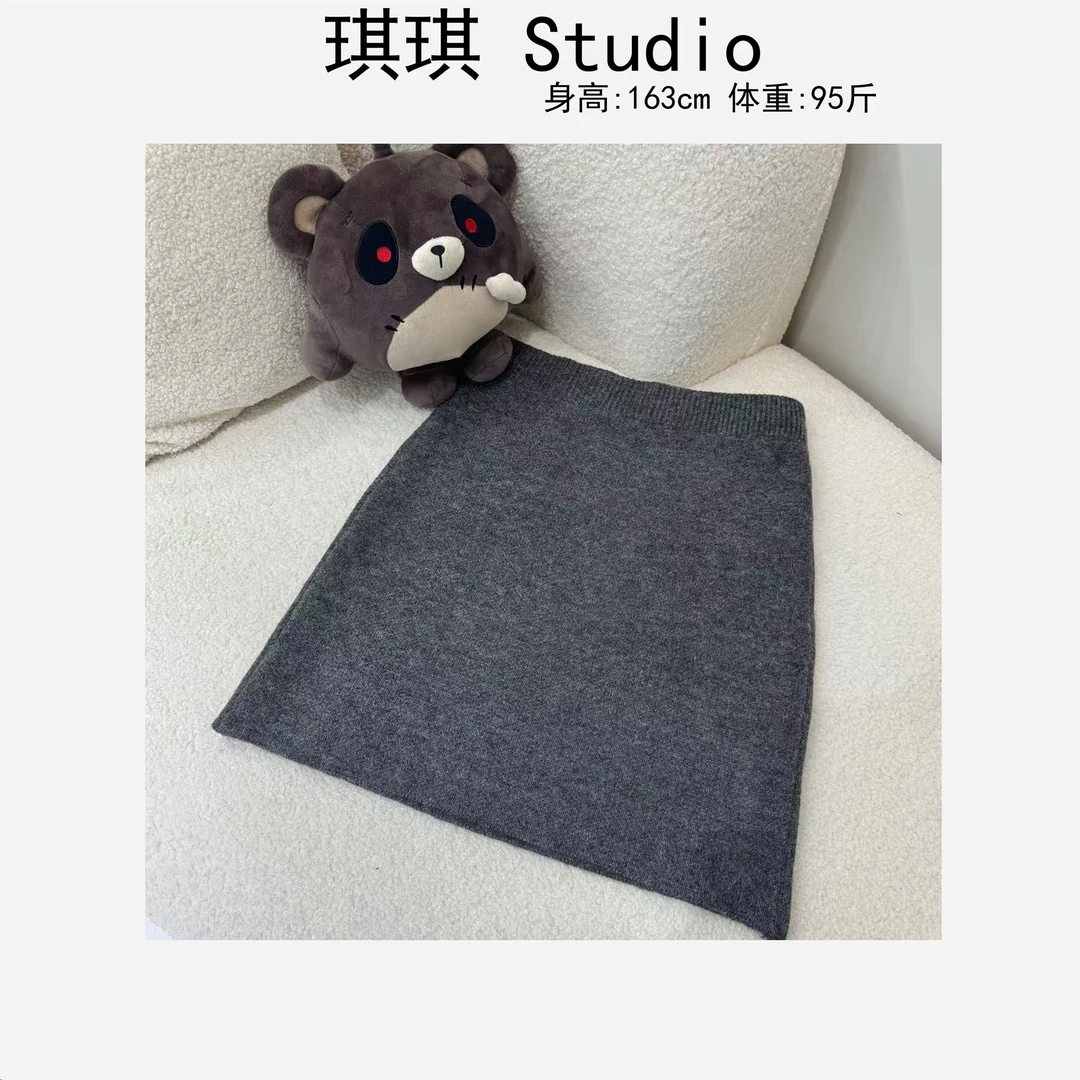 冬季新款纯色舒适潮流气质时尚显瘦减龄休闲百搭针织短裙2359-G