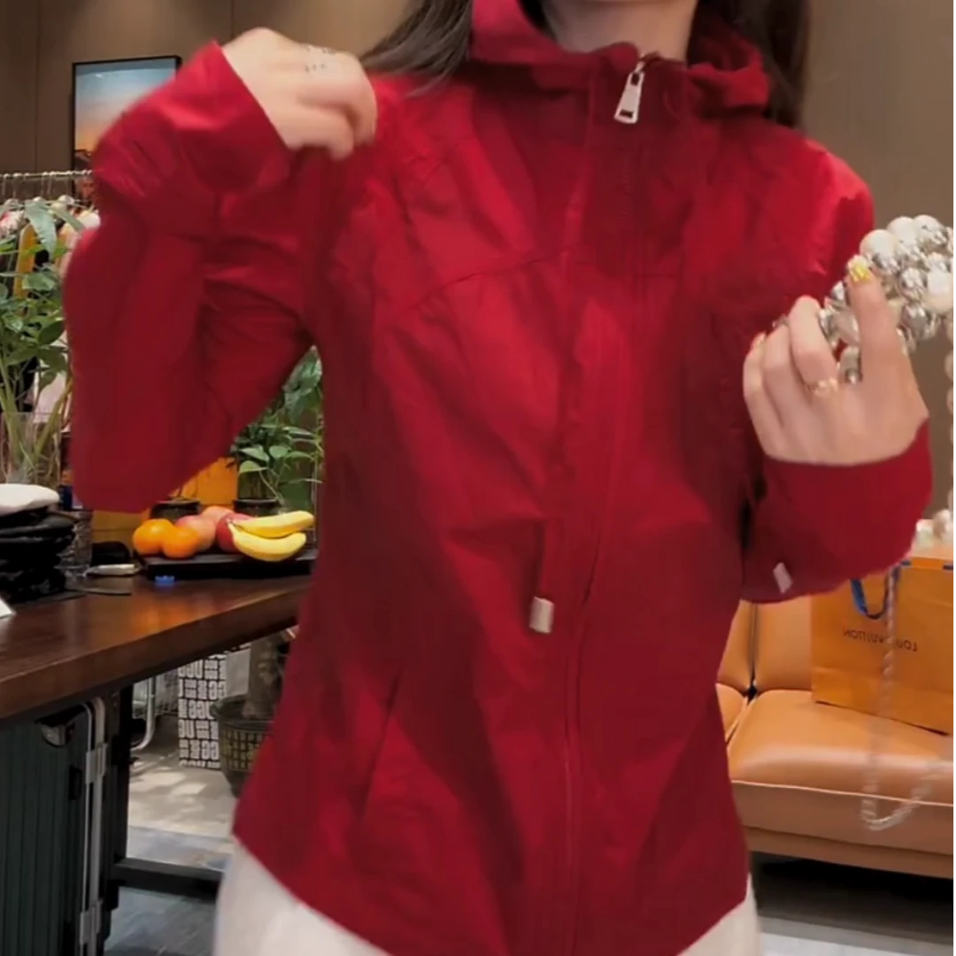 韩版宽松显瘦连帽防晒服薄款休闲外套女简约百搭上衣红色冲锋衣夏