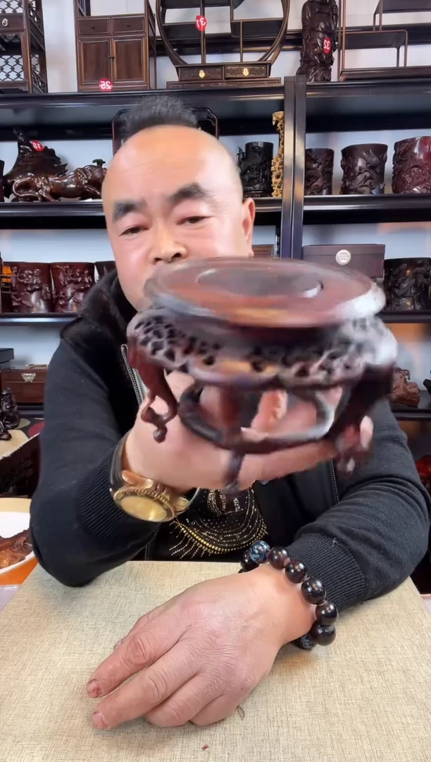 木老李红木工艺品84瑕疵