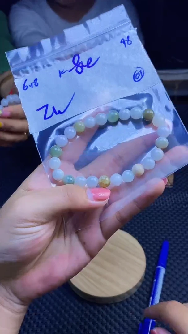 未镶嵌手链翡翠天然缅甸A货翡翠，多样性发货只发其一