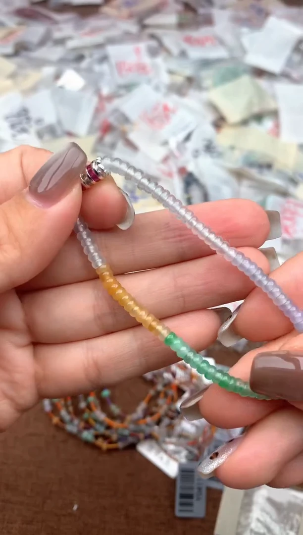 未镶嵌挂件翡翠—