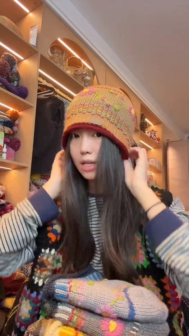 羊毛焦糖色护耳帽