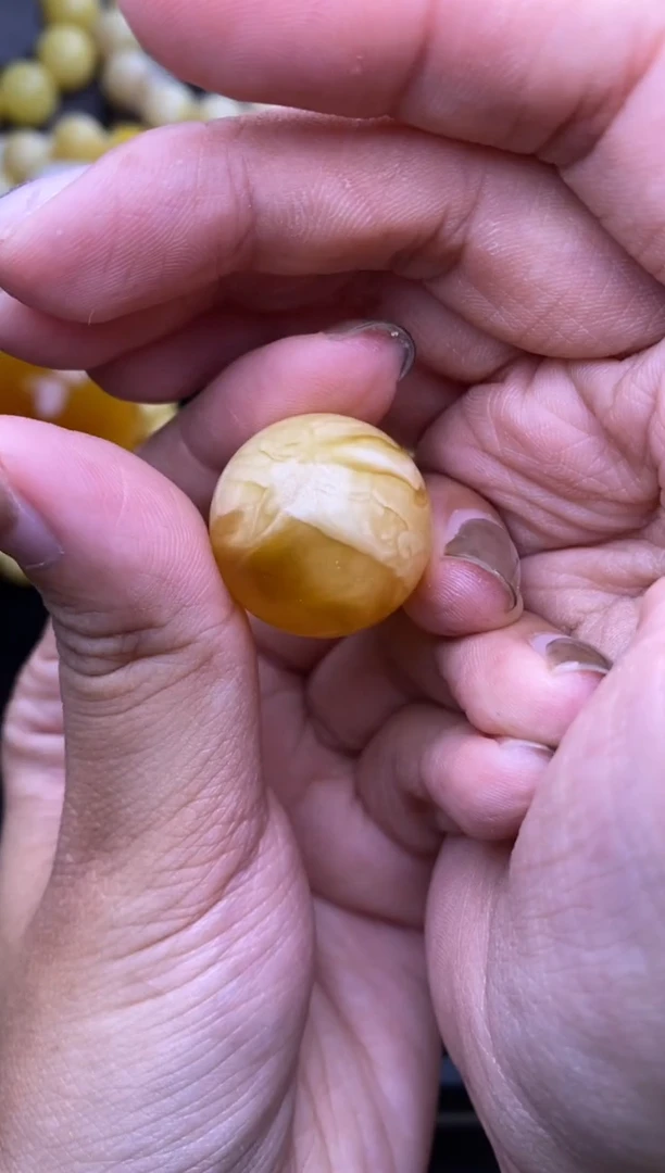 裸石琥珀未镶嵌大小姐珠宝109