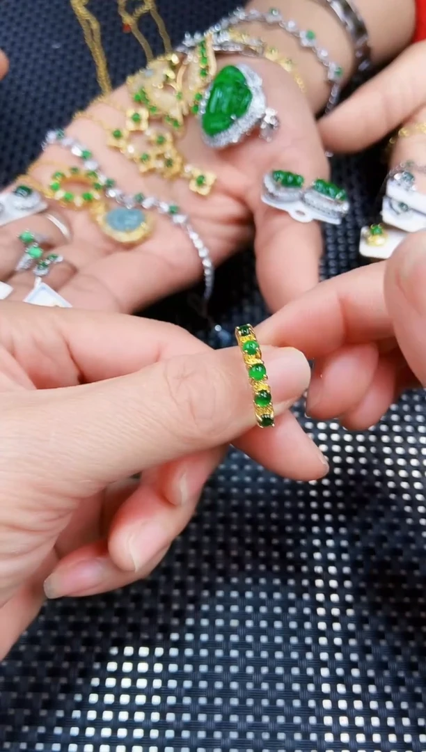 【闪购商品】翡翠戒指未镶嵌11111111