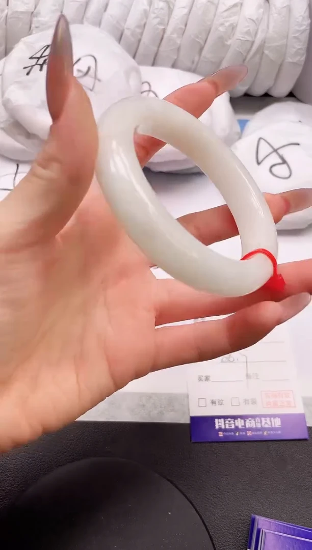 【闪购商品】和田玉手镯未镶嵌19L52-58