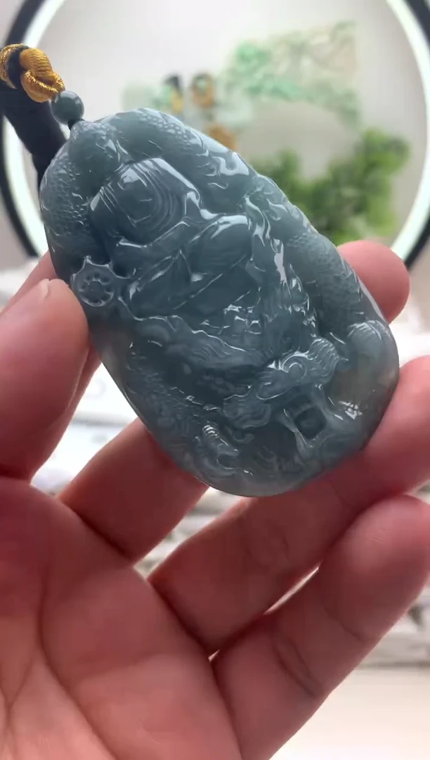 颈饰未镶嵌翡翠大日