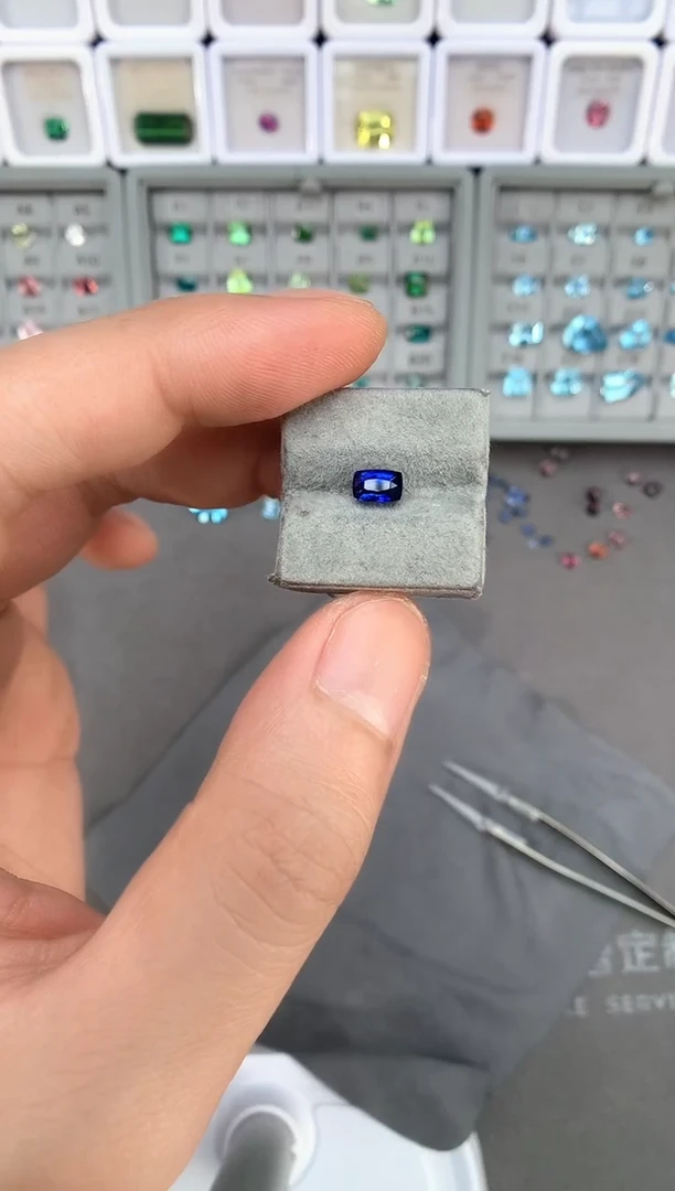 【闪购商品】定制蓝宝石裸石未镶嵌1.09ct