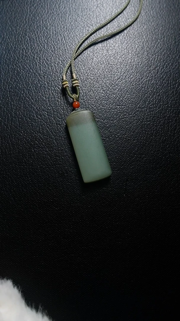 颈饰未镶嵌和田玉无事牌