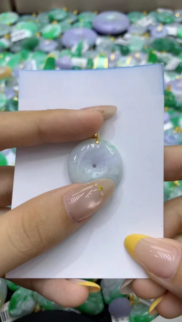 颈饰未镶嵌翡翠天然缅甸翡翠A货