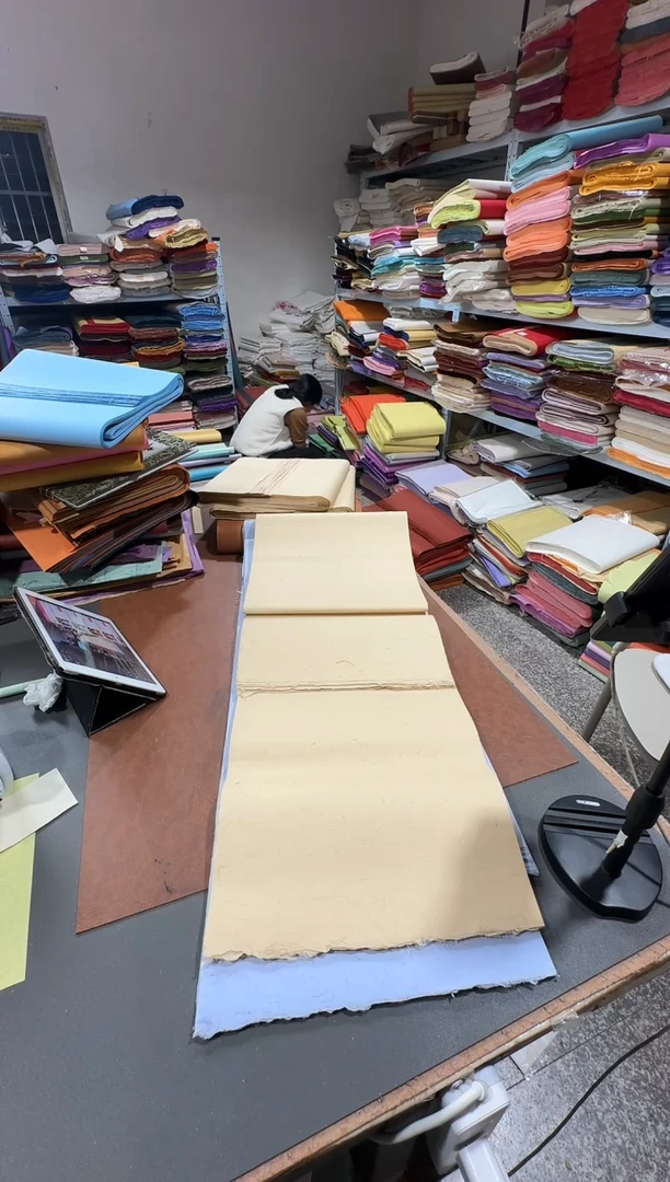 32*180 仿古色麻纸真金25张