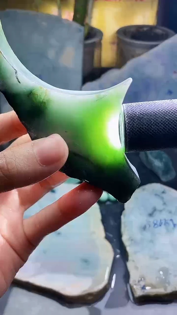 未镶嵌挂件翡翠小雨5