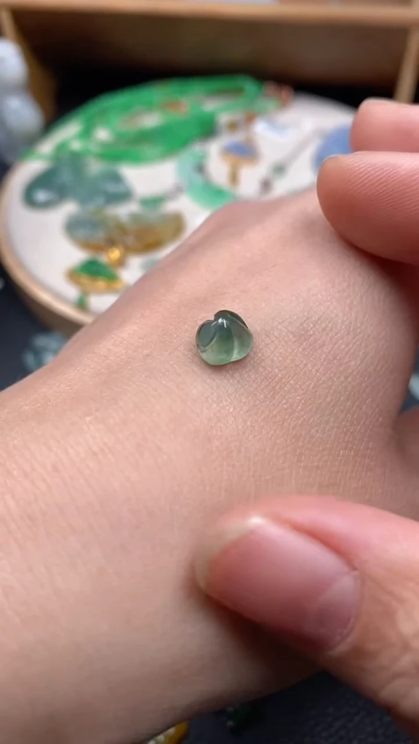 【闪购商品】翡翠颈饰未镶嵌翡翠净货26881