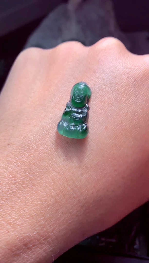 未镶嵌定制翡翠蒜**敏天然翡翠A货吊坠 官方基地发货