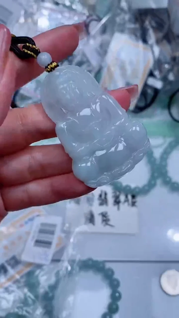 翡翠未镶嵌颈饰吊坠