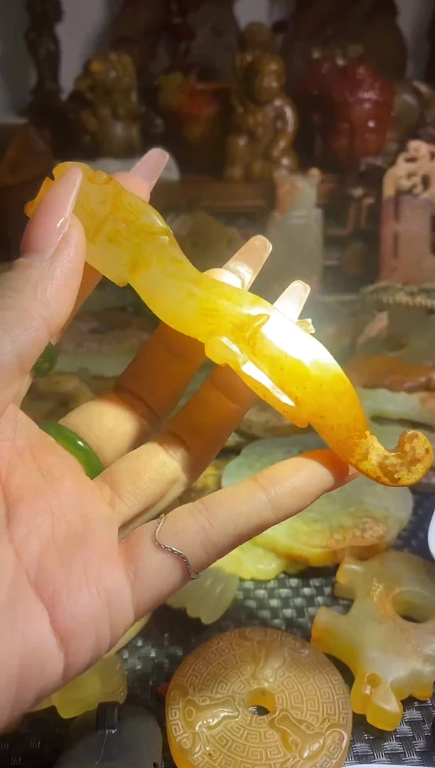 未镶嵌岫岩老玉（透闪石质玉）摆件未镶嵌