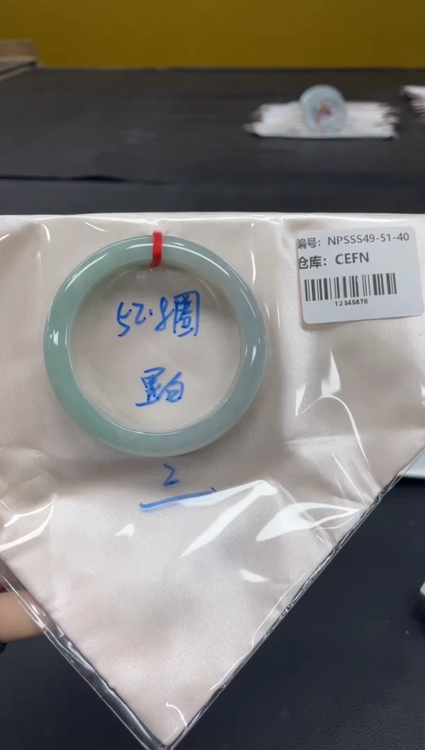 未镶嵌手镯翡翠翡翠手镯