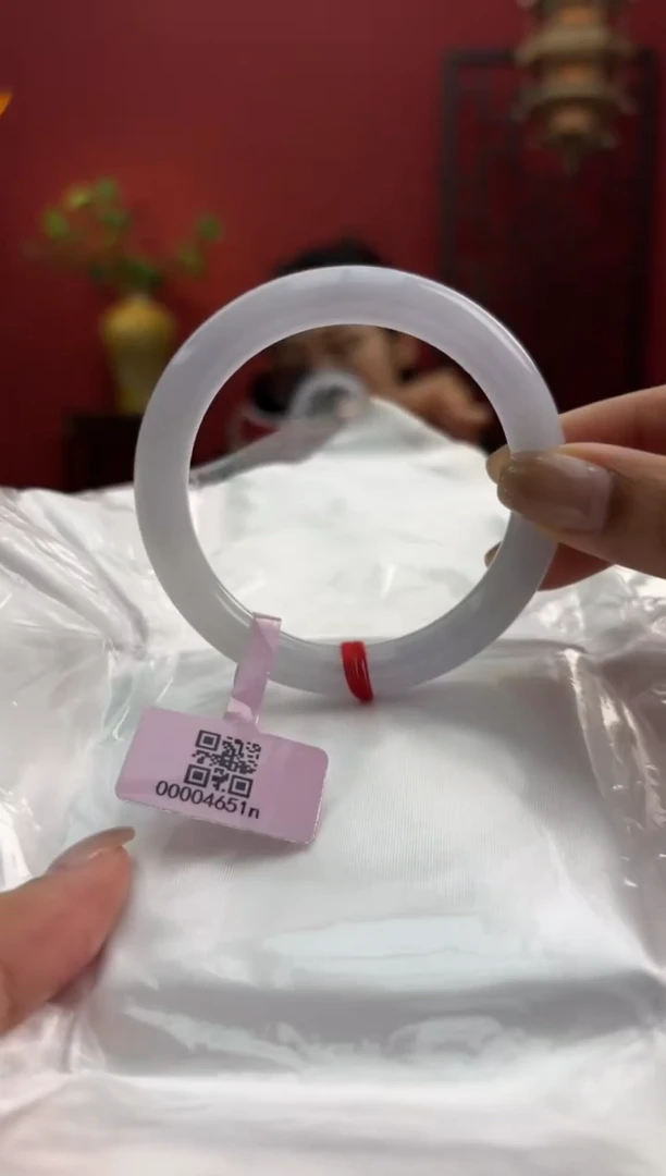 未镶嵌手镯（圆镯）翡翠翡翠手镯1