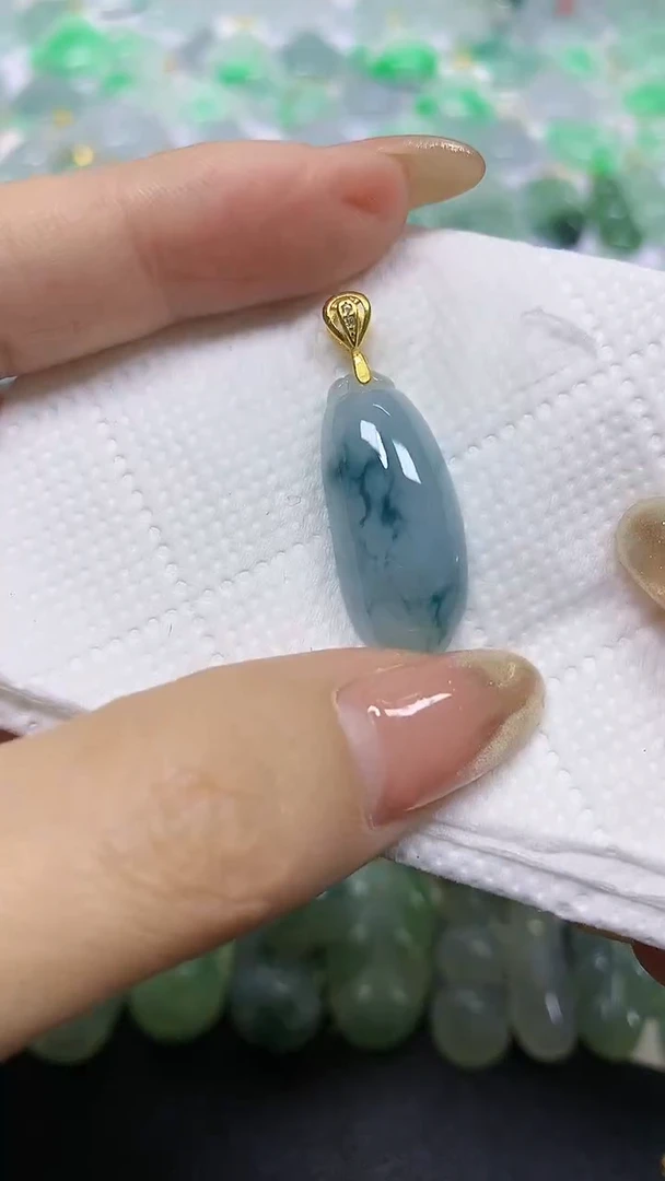 颈饰未镶嵌翡翠A货