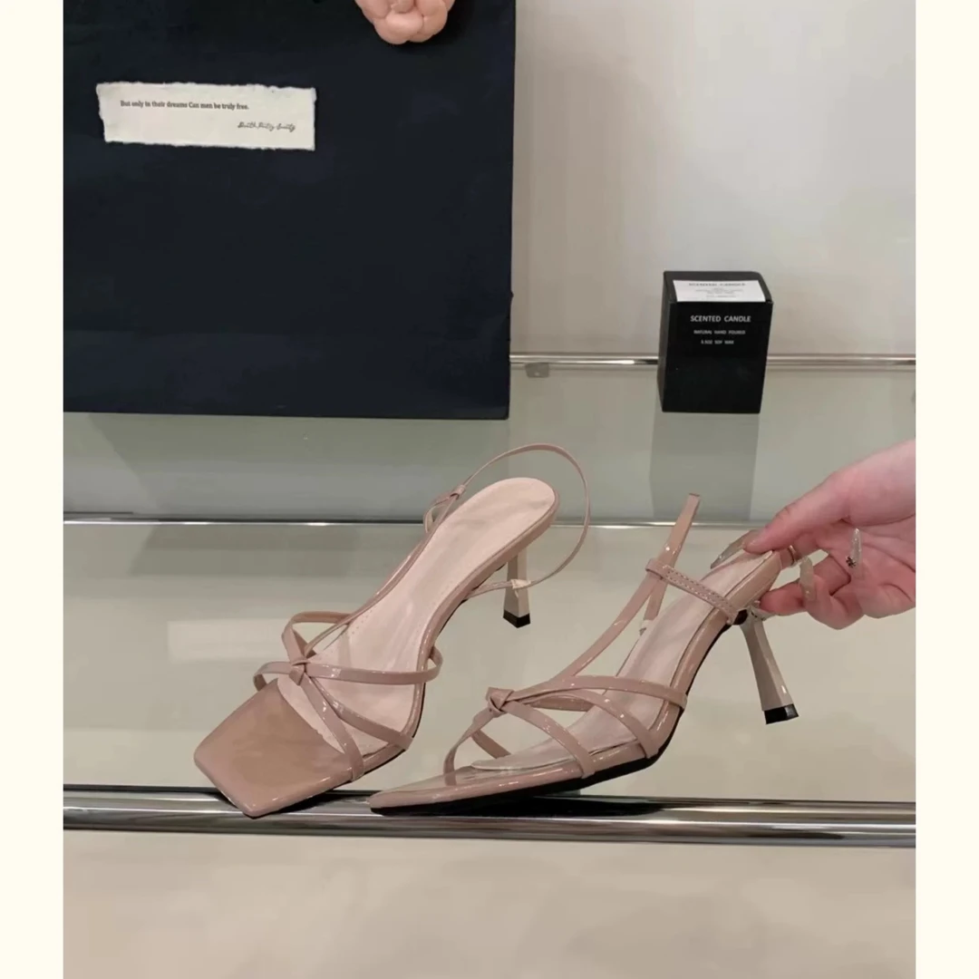 2025夏季新款时尚气质显瘦细跟方头高跟鞋小众设计感裸色露趾凉鞋