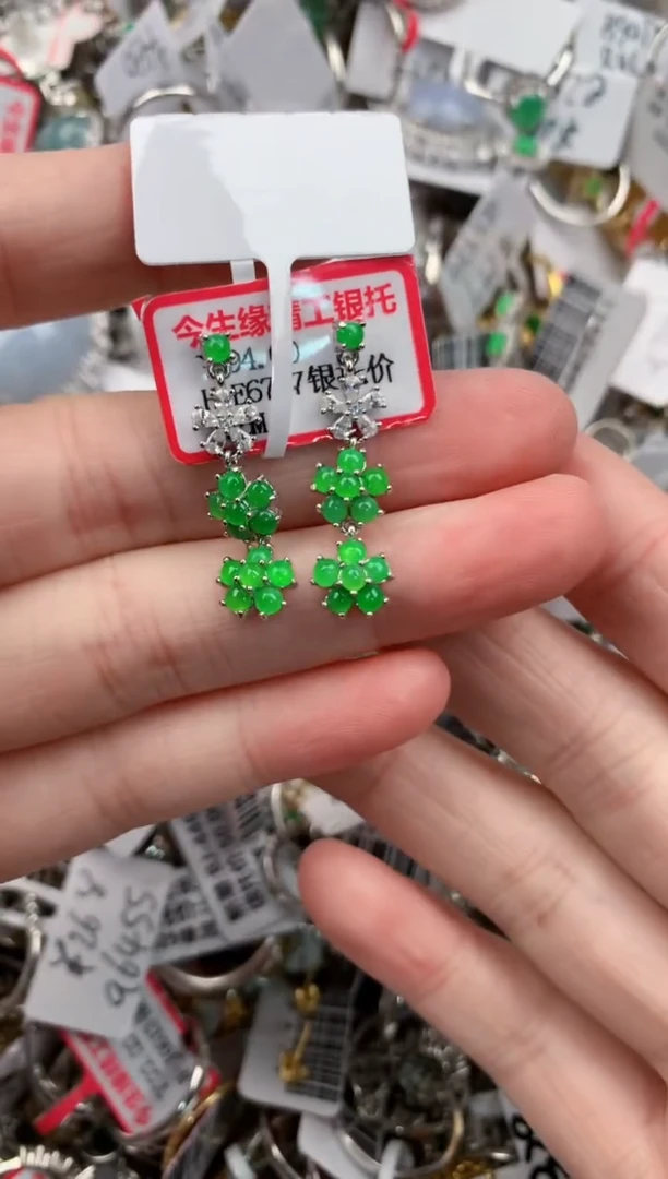 银S925镶嵌戒指翡翠888          5