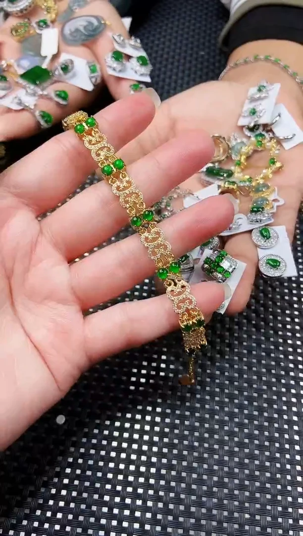 【闪购商品】翡翠手链未镶嵌111111111
