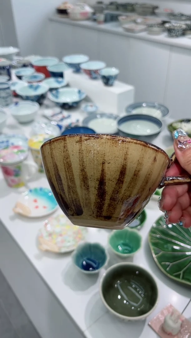 瓷片山弄马克杯（米色）