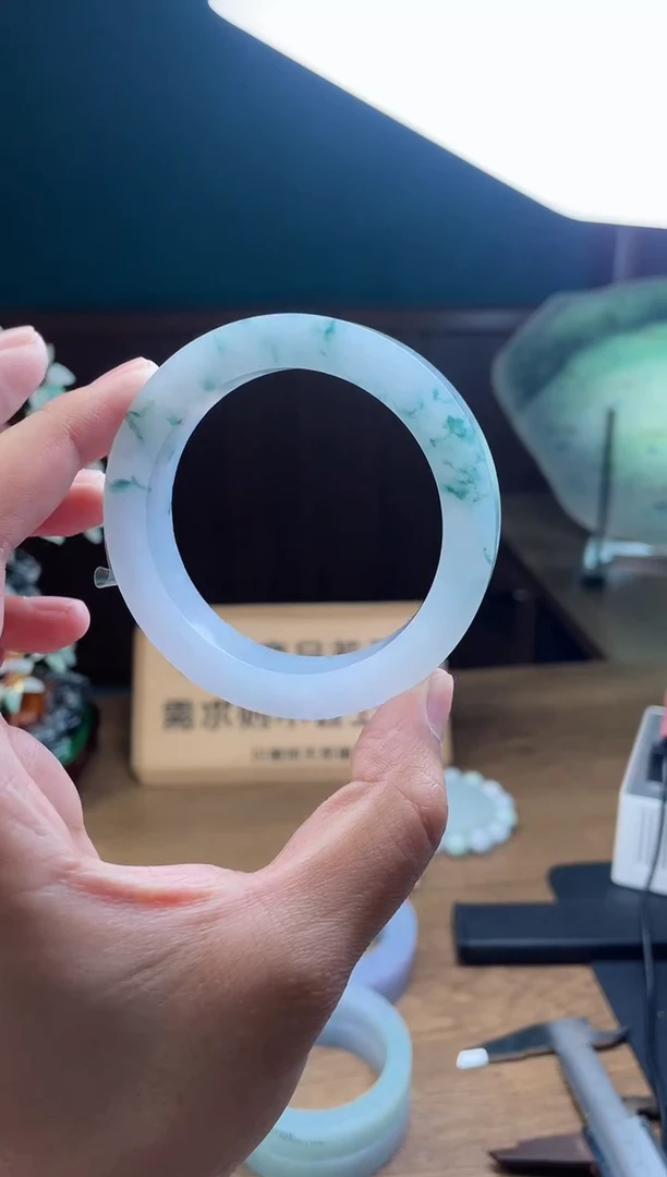 【闪购商品】定制翡翠手镯未镶嵌定制