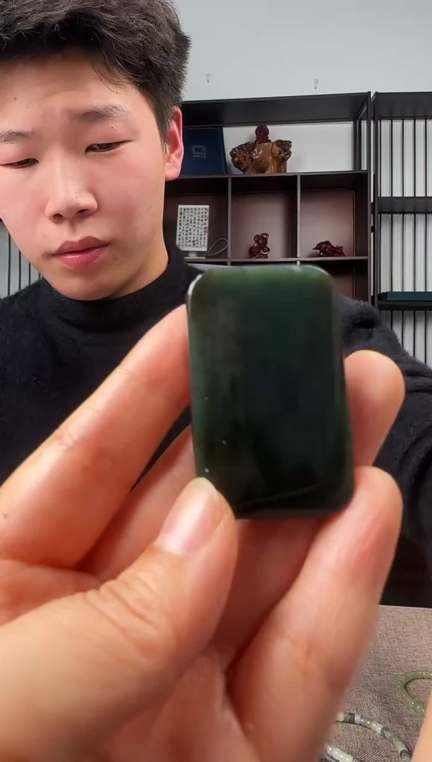 颈饰未镶嵌和田玉和田玉无事牌