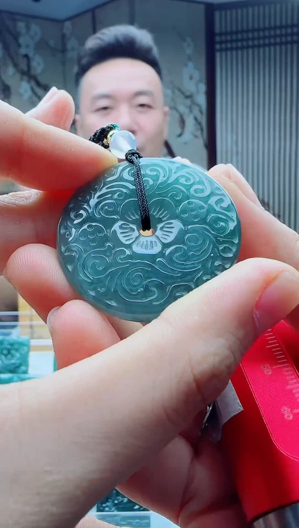 颈饰未镶嵌翡翠多样性发其一