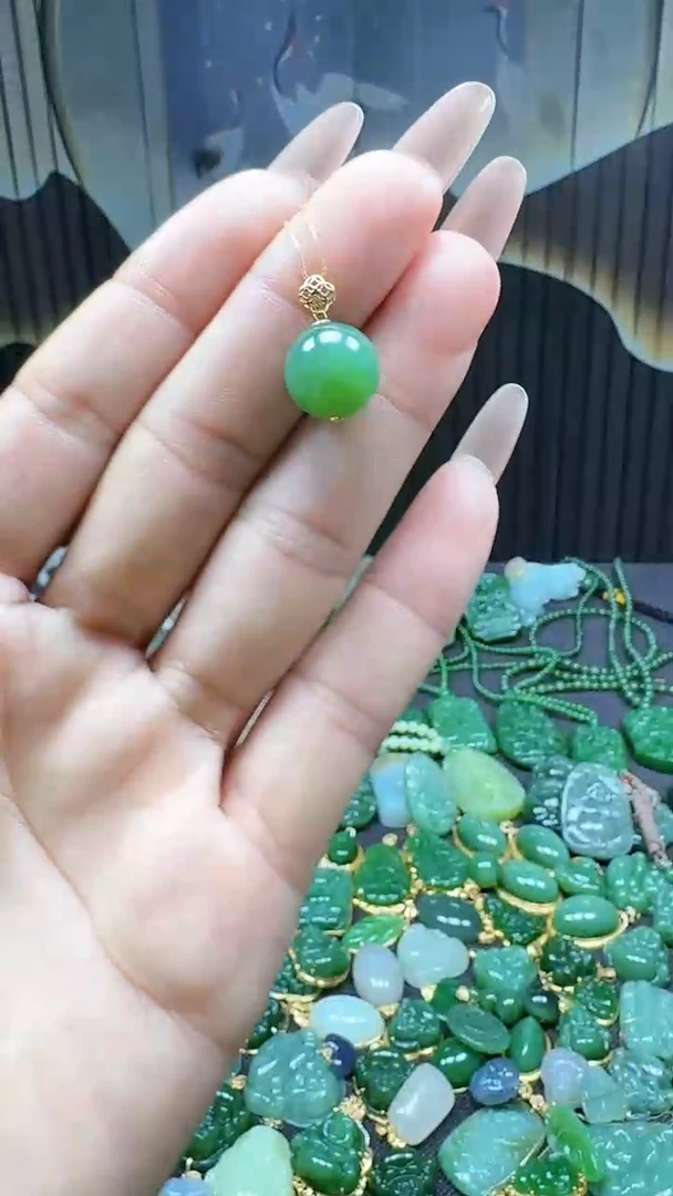 【闪购商品】和田玉吊坠(不含链)18K金镶嵌1