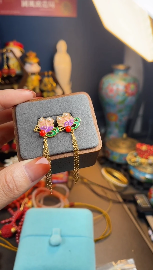 【闪购商品】178号粉色蝴蝶耳钉B款
