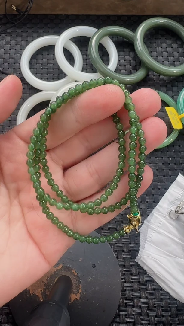 颈饰未镶嵌和田玉4mm碧玉小米链