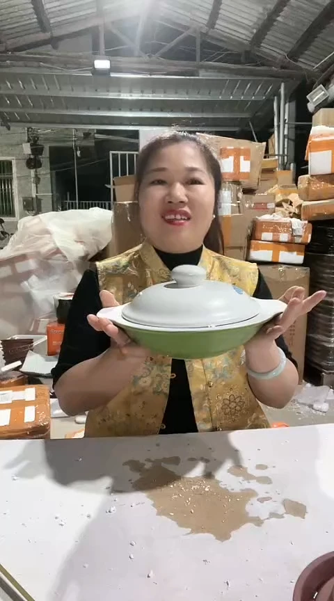 陶5203瑕疵绿色浅煲带盖