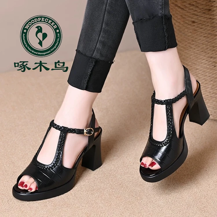 啄木鸟新款2025软皮凉鞋女软底粗跟气质高跟鞋不累脚百搭鱼嘴鞋K6