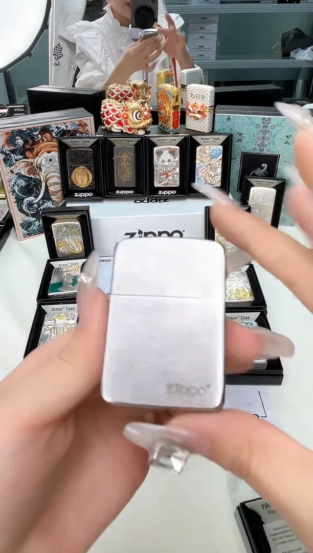 铜Zippo  1941  镀铬拉丝光板 Zippo 标
