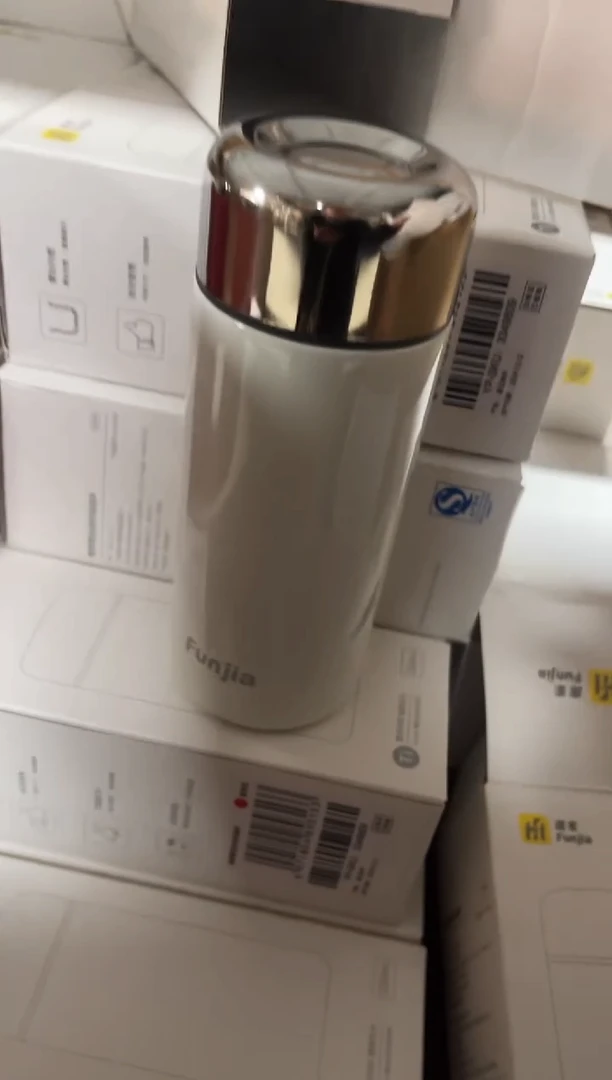 有机玻璃钛杯220ml白色