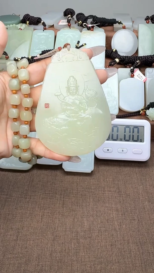 颈饰未镶嵌和田玉1