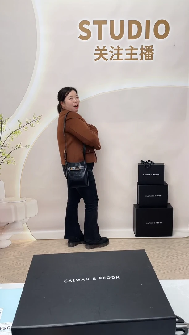 牛皮kiss Kitty撤柜女鞋