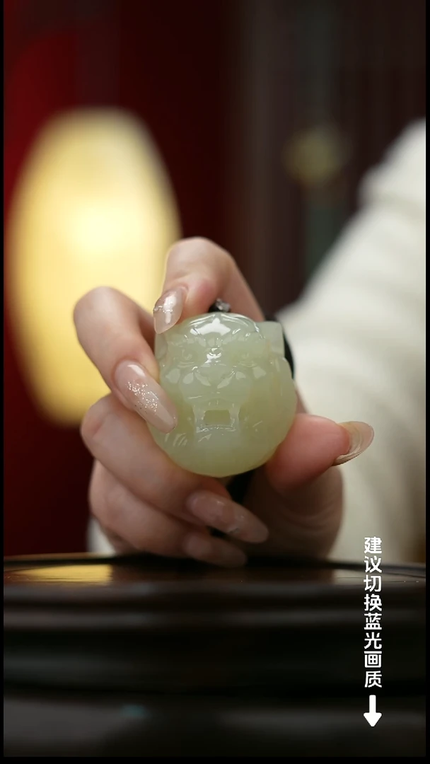 玉【虎虎胜威】天然玉手把件