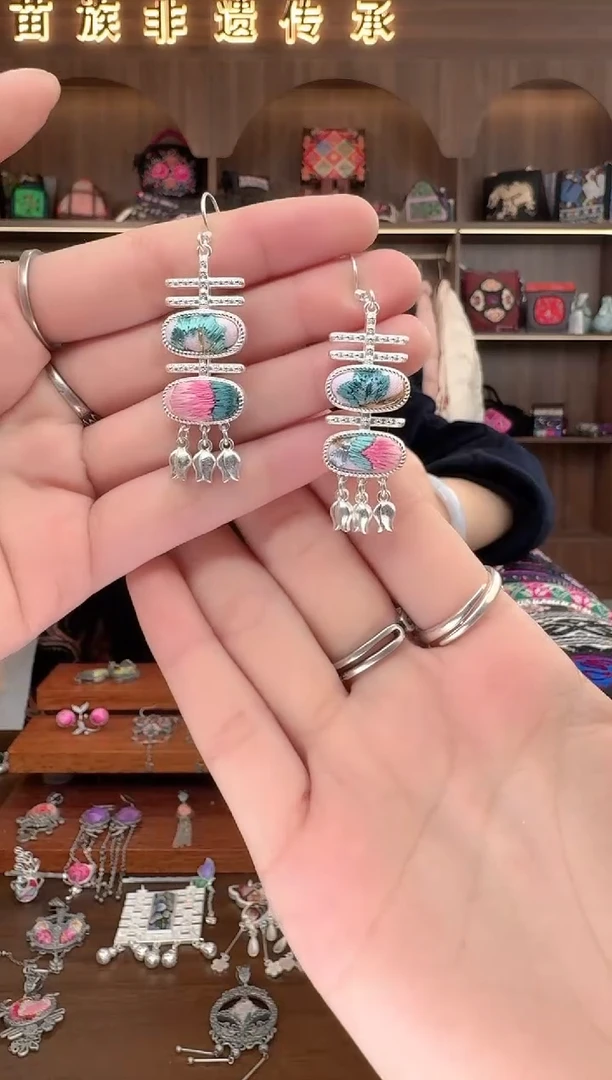 【闪购商品】织绣扶光苗绣传承104