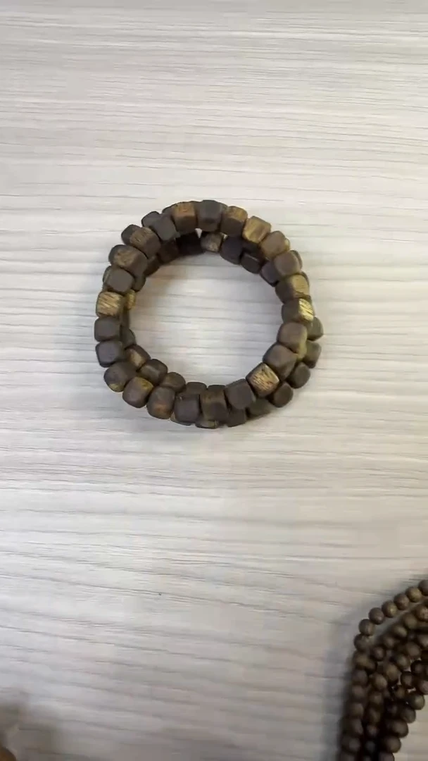 【闪购商品】沉香手串6克+奇楠沉香方糖单圈多样性发一