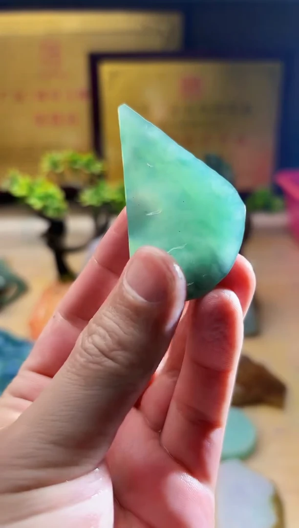 翡翠挂件未镶嵌A货张麦9617