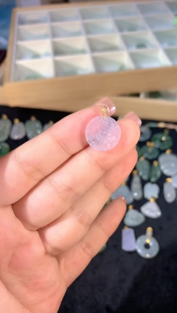 【闪购商品】翡翠吊坠(不含链)18K金镶嵌047llx时尚