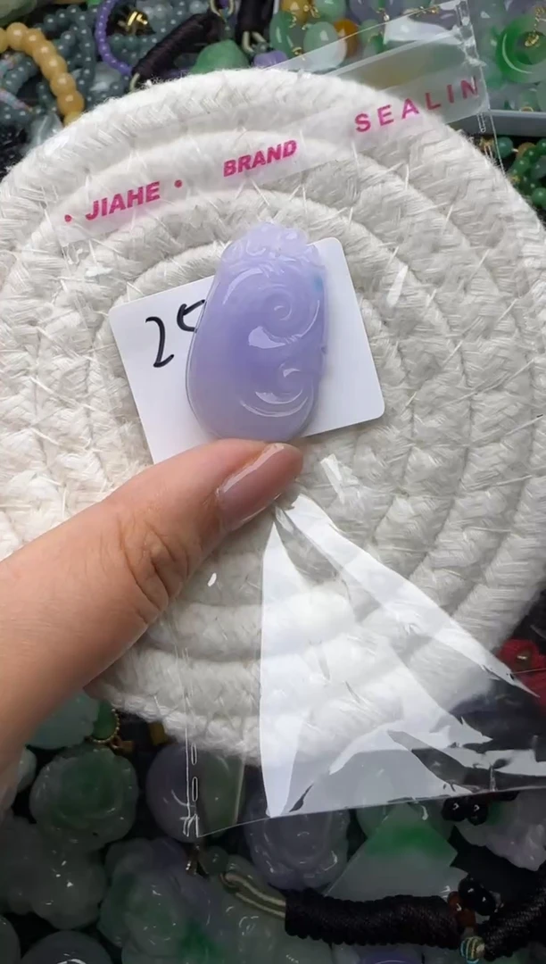 颈饰未镶嵌翡翠缅甸翡翠吊坠