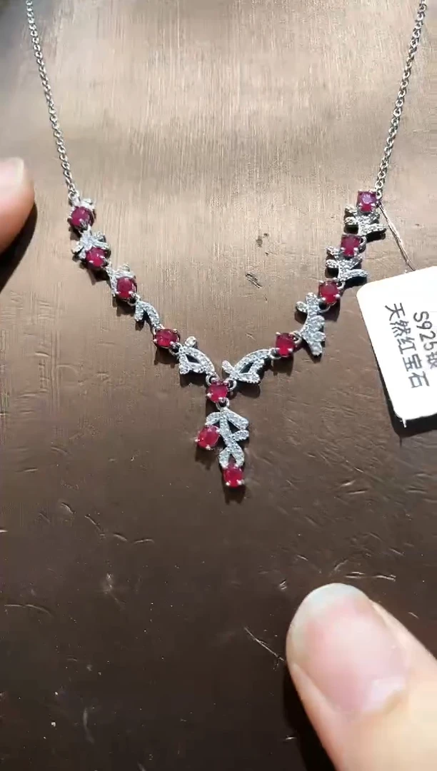 【闪购商品】红宝石颈饰银S925镶嵌项链