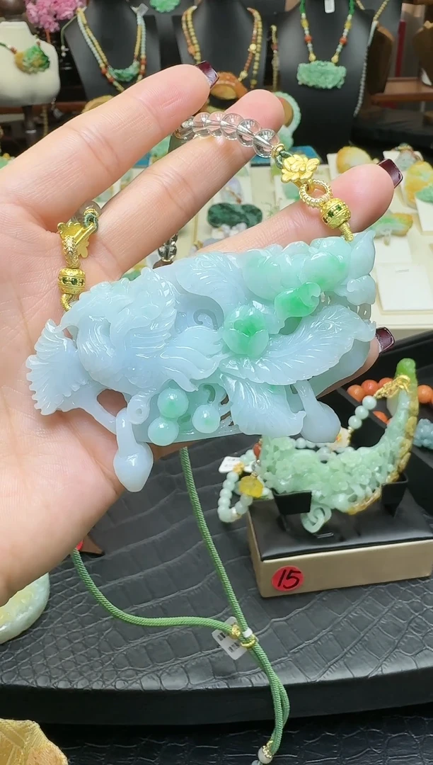 【闪购商品】翡翠颈饰未镶嵌天然翡翠凤牌