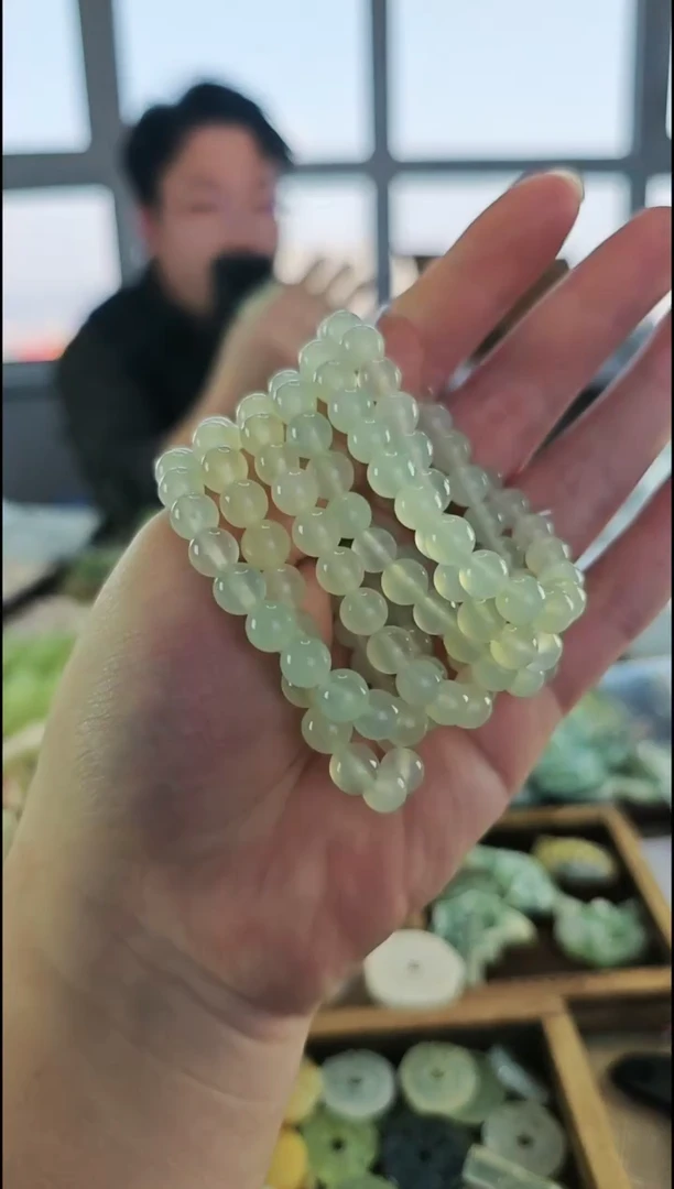 【闪购商品】蛇纹石玉颈饰未镶嵌手串45