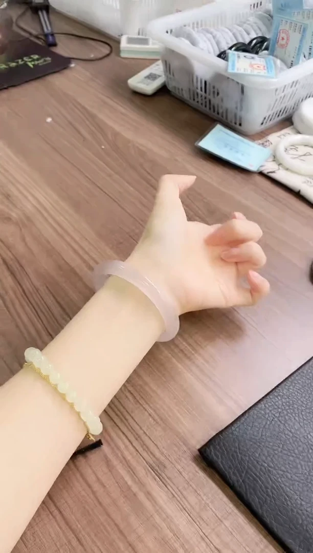 未镶嵌手镯石英质玉219-62