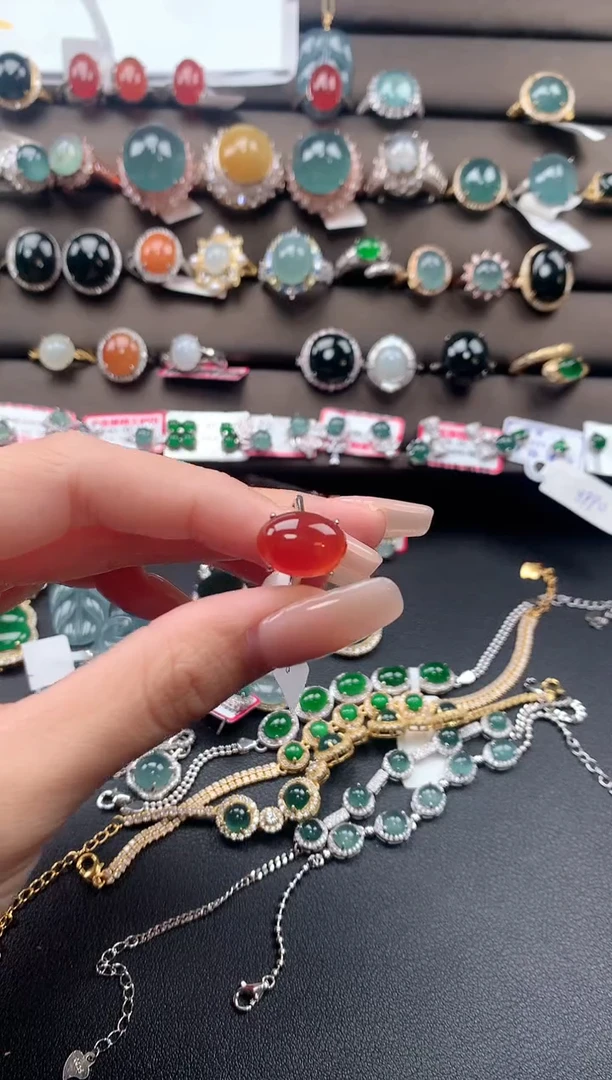 【闪购商品】翡翠戒指银S925镶嵌876556765